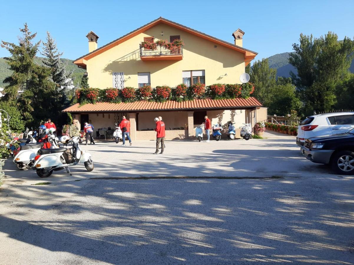 Le Stanze Di Bacco Villa Cagnano Amiterno Kültér fotó