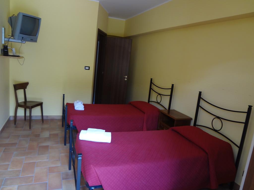 Le Stanze Di Bacco Villa Cagnano Amiterno Szoba fotó